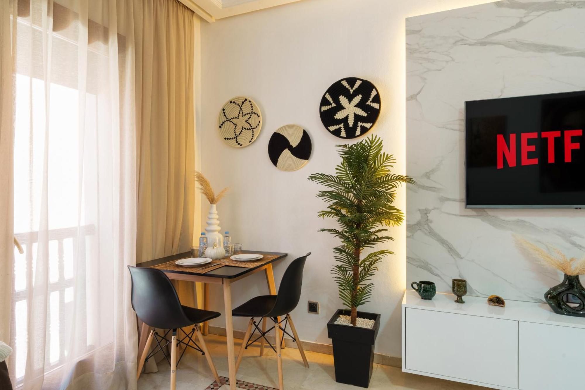 Appartement Chic Gueliz Plaza Avec Vue Marrakesh Exterior photo