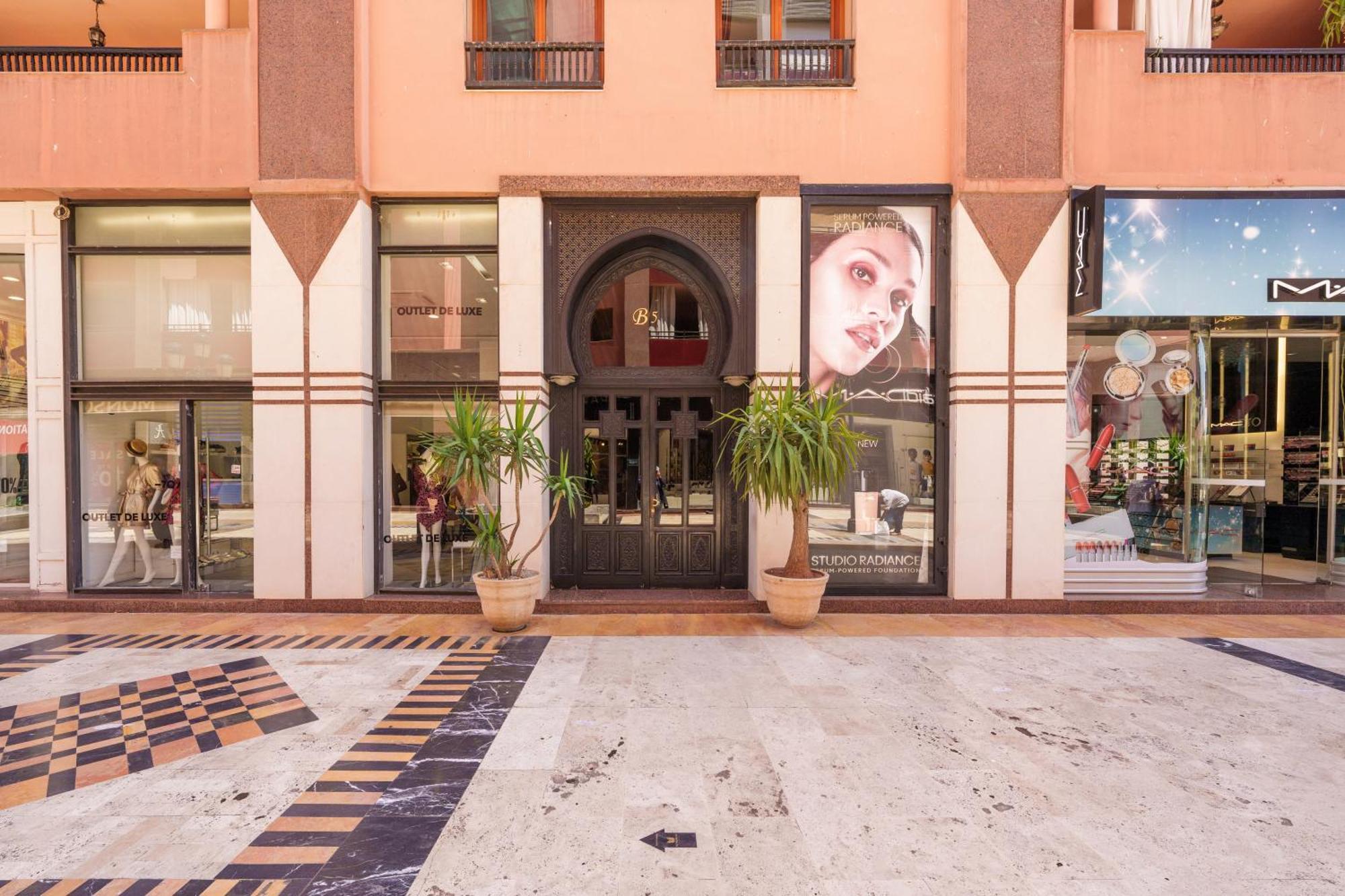 Appartement Chic Gueliz Plaza Avec Vue Marrakesh Exterior photo