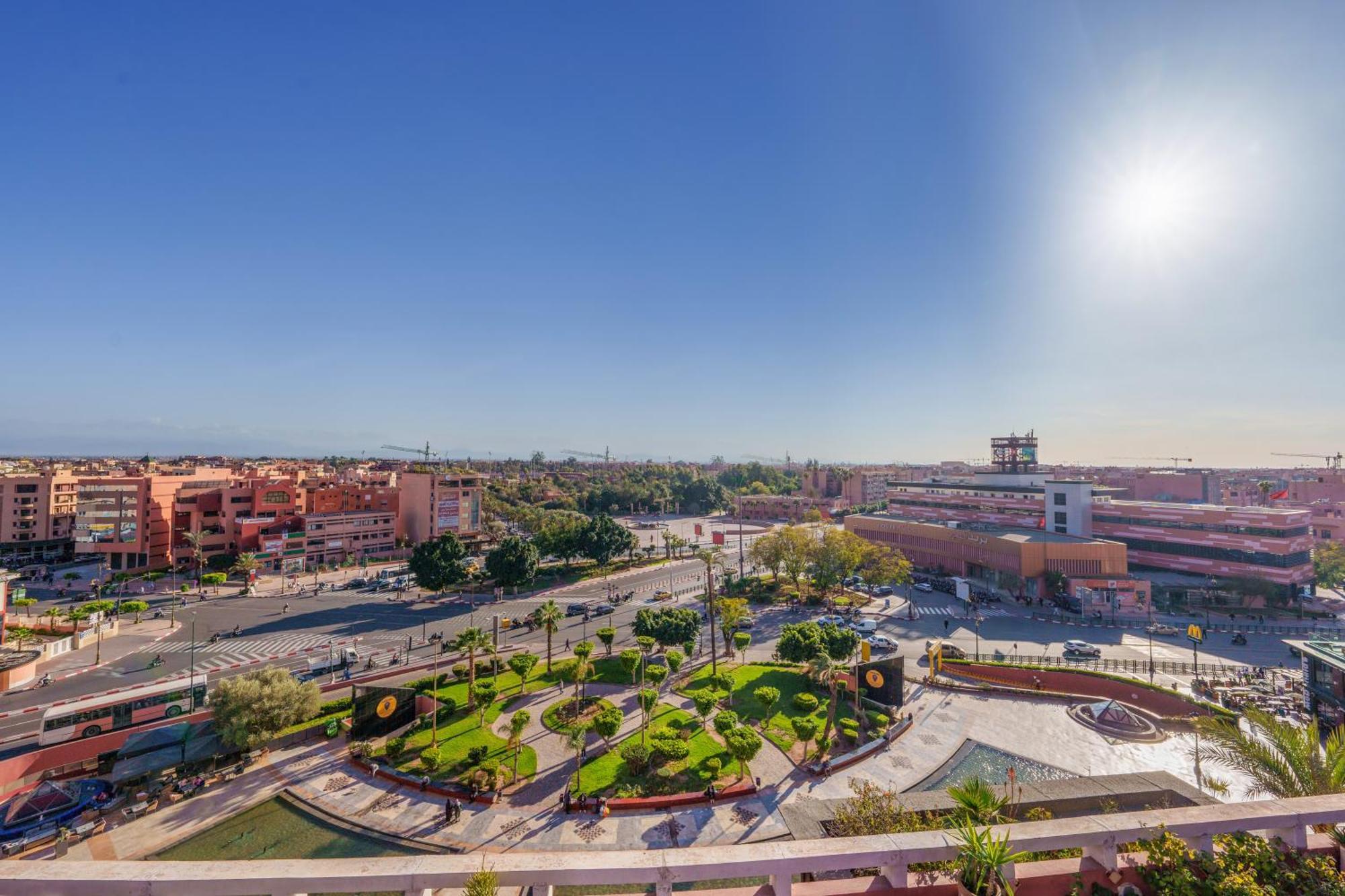 Appartement Chic Gueliz Plaza Avec Vue Marrakesh Exterior photo